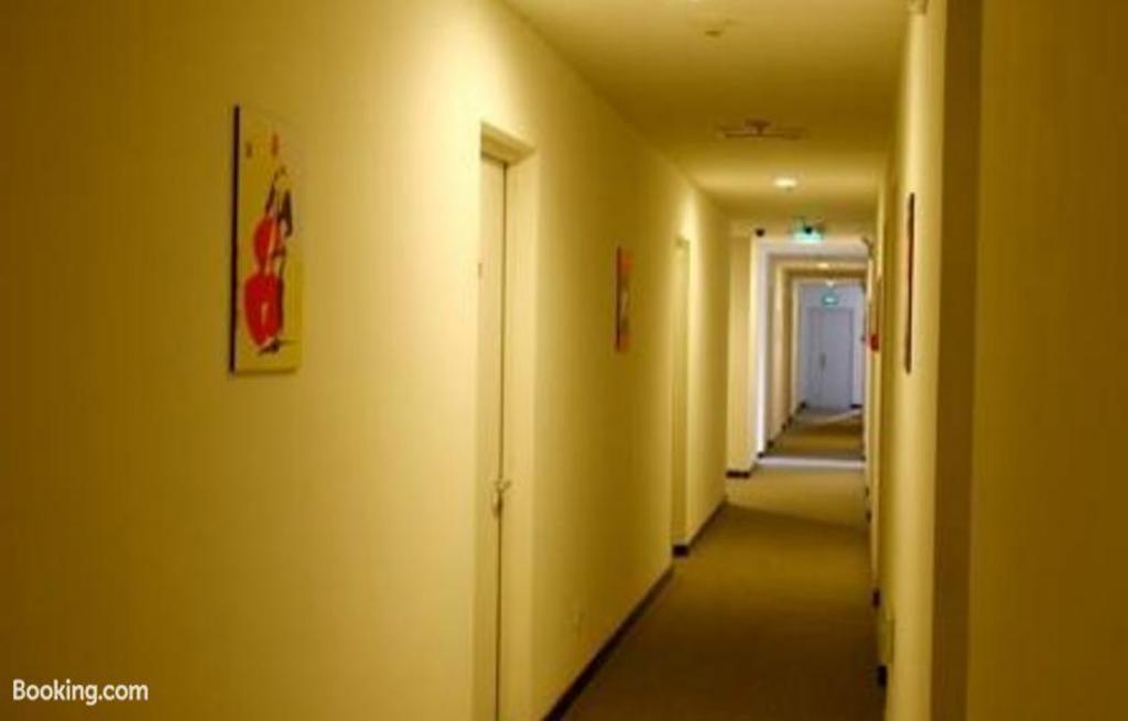 Cinderella Apartment Pékin  Extérieur photo